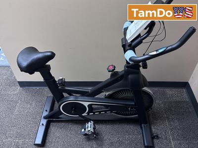 Indoor Cycling Exercise Bike Stationary Spin Bike with Adjustable Seat, Black