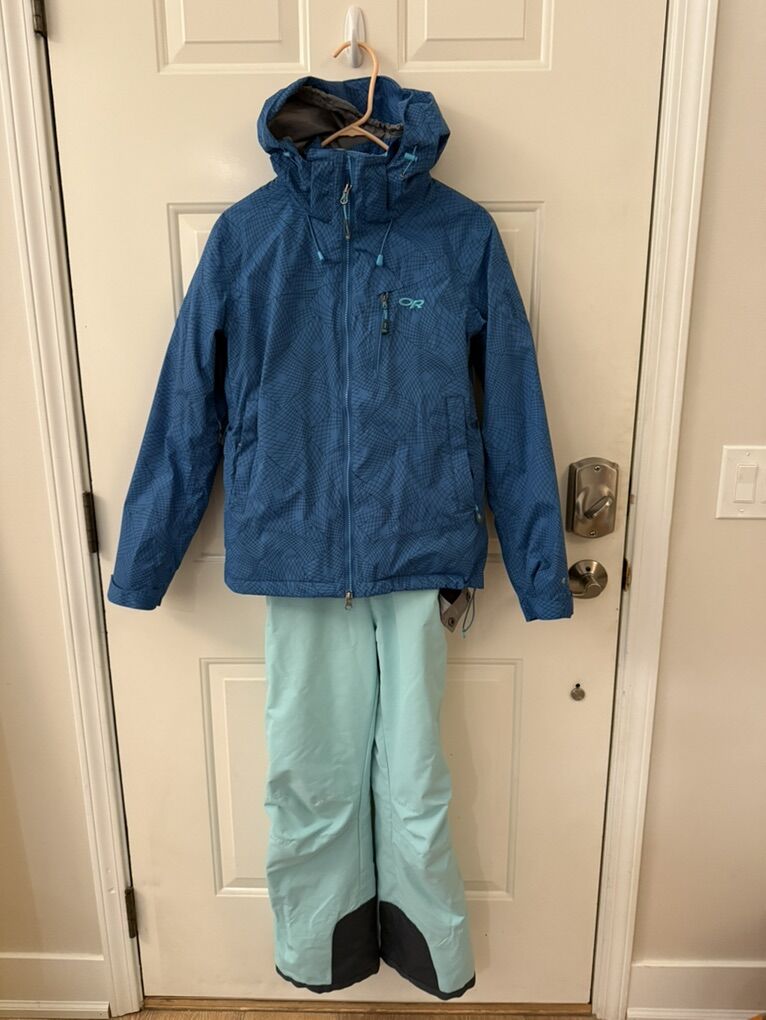 Girls XS Ski Jacket And overalls