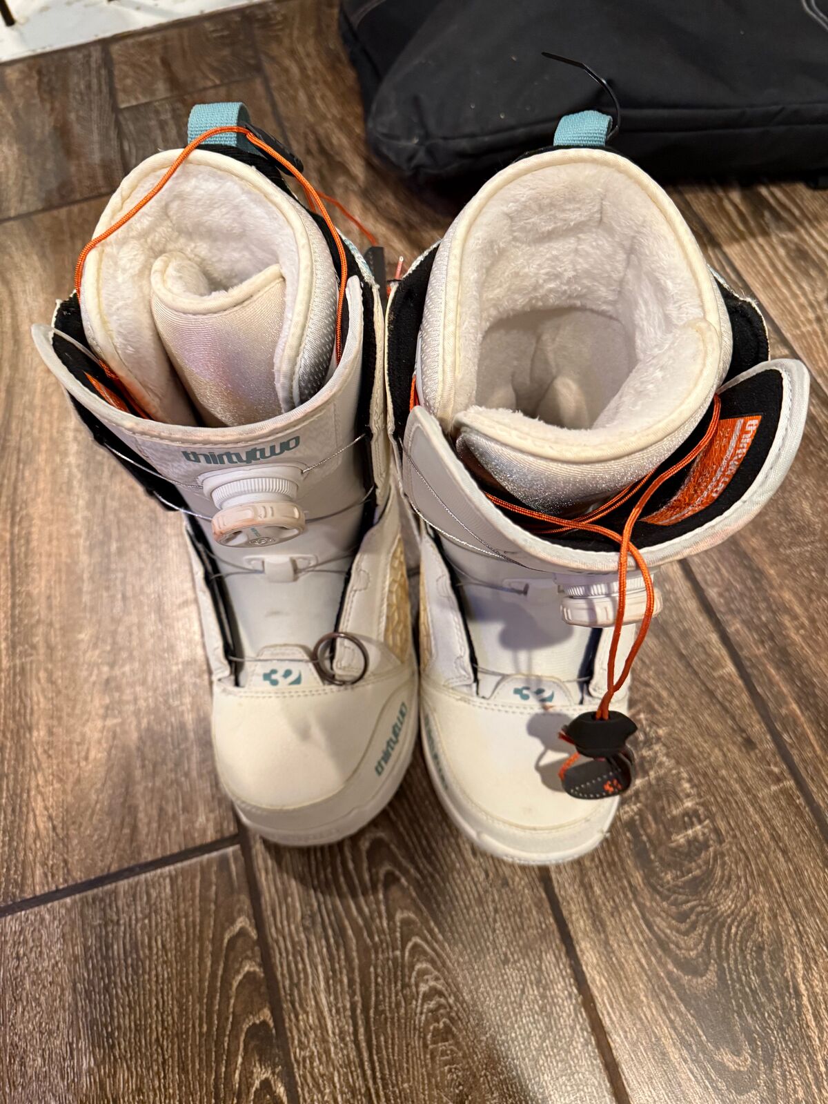 Women's Snowboard Boots Size US 7.0 ThirtyTwo STW BOA