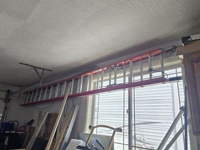 Extension ladder, fiberglass