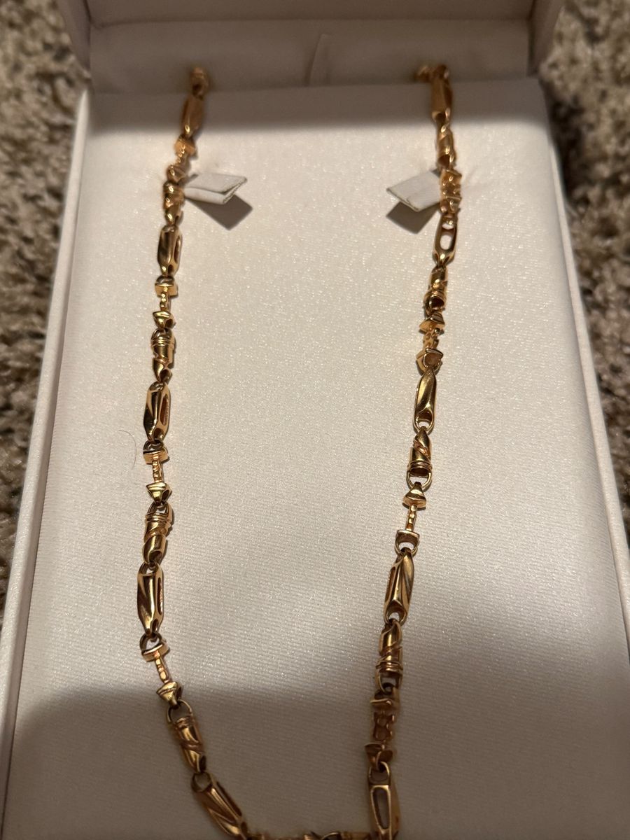 Necklace gold 18 k