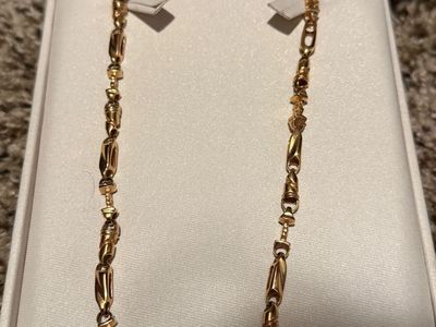 Necklace gold 18 k