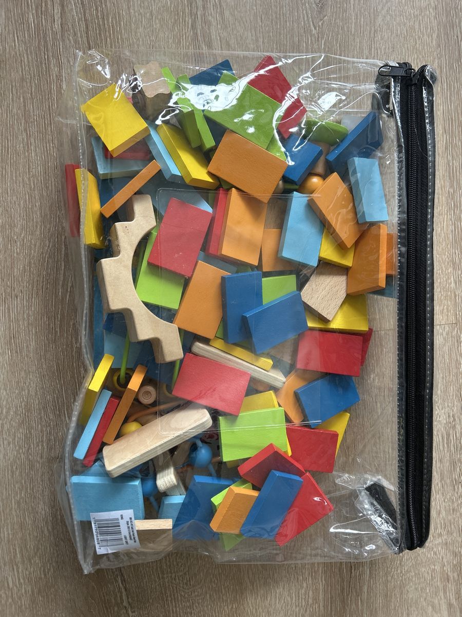 Colorful Wooden Building Blocks Set with Shape Cards for Creative Play