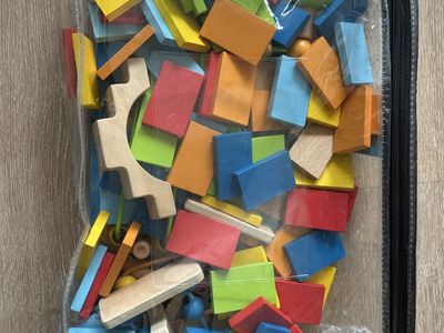 Colorful Wooden Building Blocks Set with Shape Cards for Creative Play