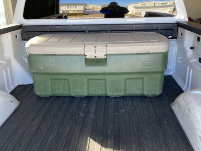 Storage box