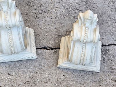 Vintage Architectural Corbels Pair – Cream Resin Wall Shelf Brackets Scroll Deco