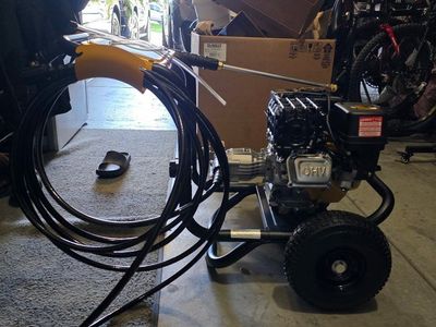 DEWALT 3300 PSI Gas Pressure Washer