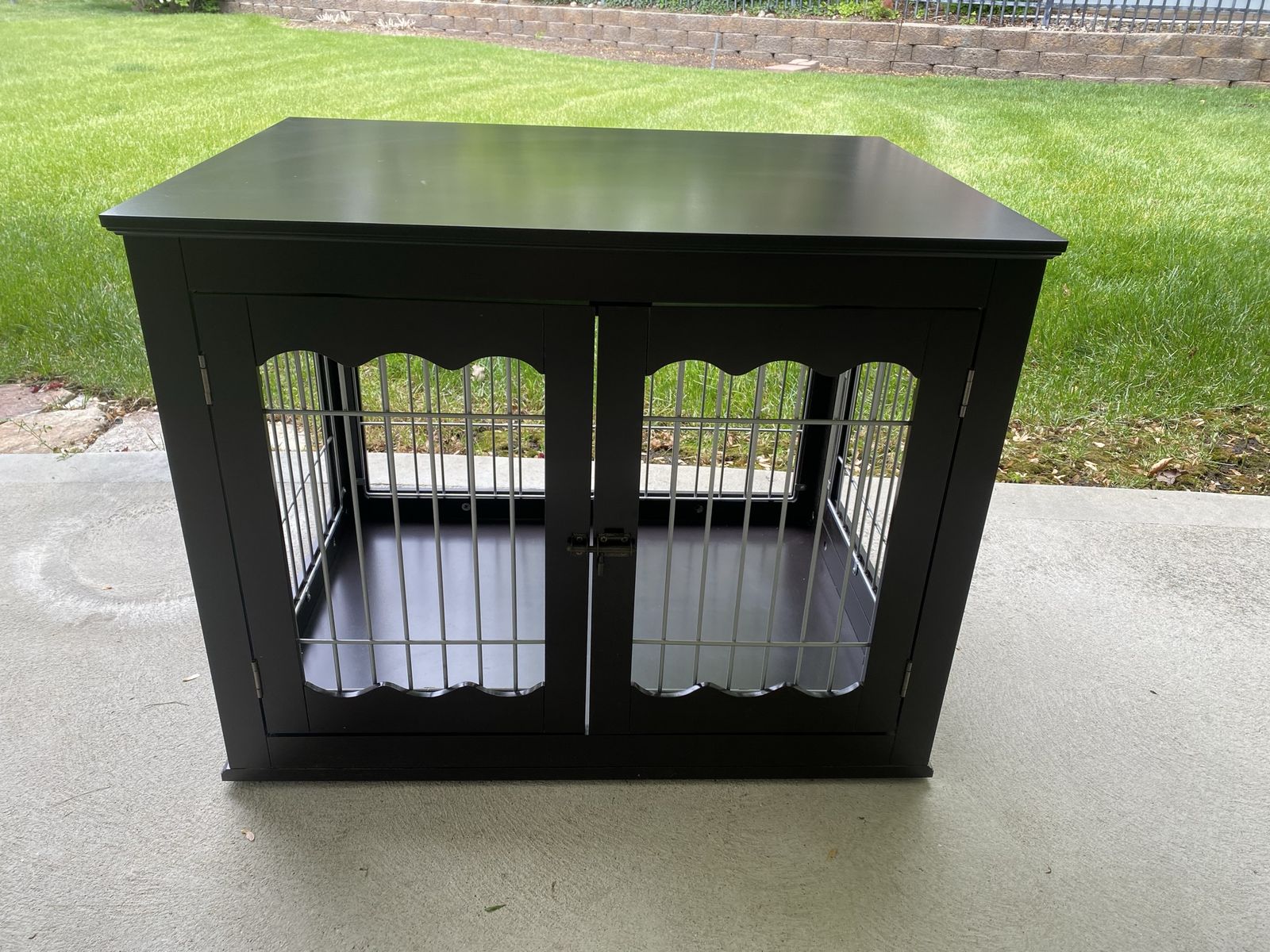 Dog kennel