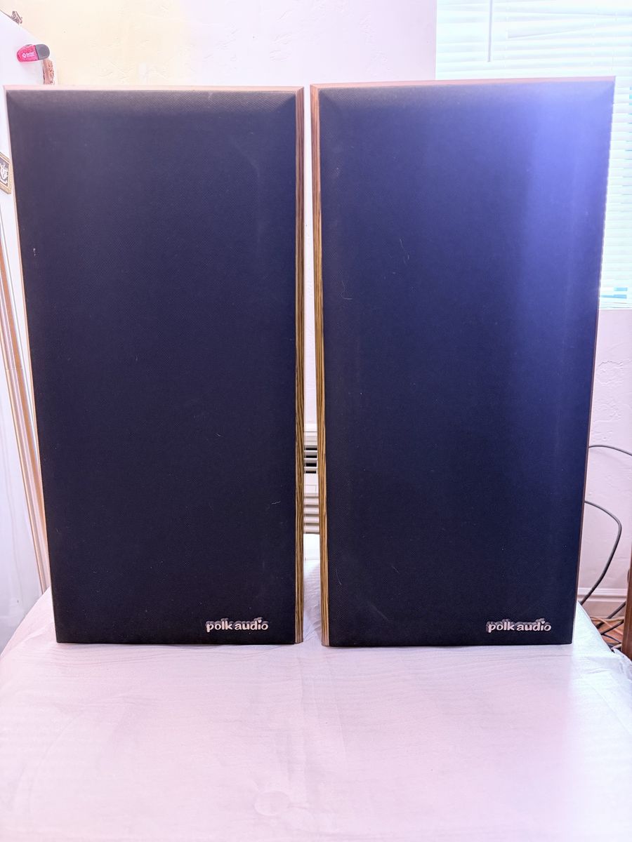Polk Audio Monitor 5 Series Stereo Speakers - Wood Finish