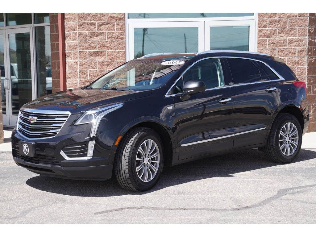 2017 CADILLAC XT5 Luxury