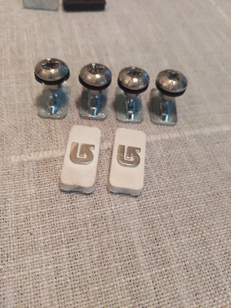 Burton Snowboard Binding Screws & Spacers - Set of 4, White Logo Spacers