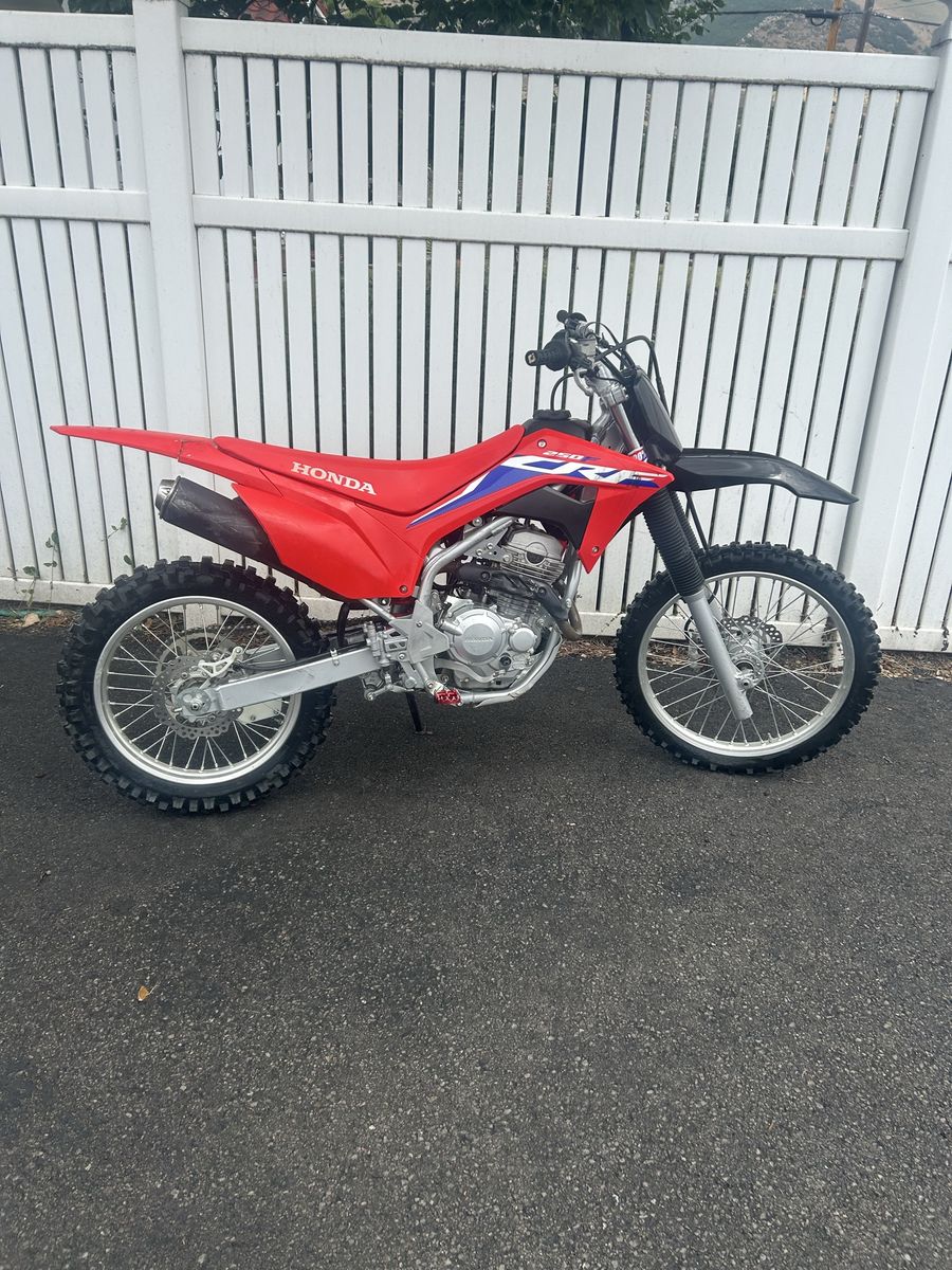 2024 Honda CRF 250F Dirt Bike