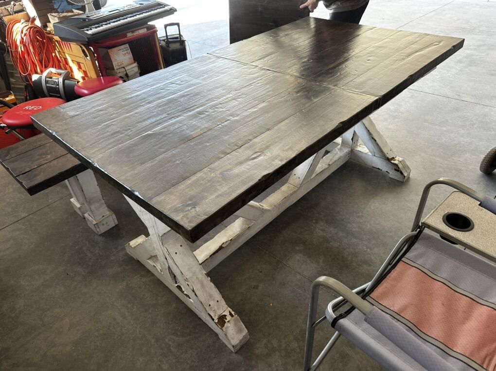 Farmhouse Table With Nesting Bench
