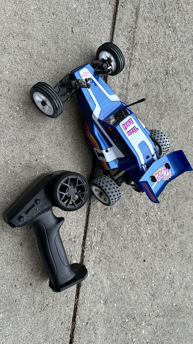 Team Losi JRX2 Brushed 2WD Buggy With Battery