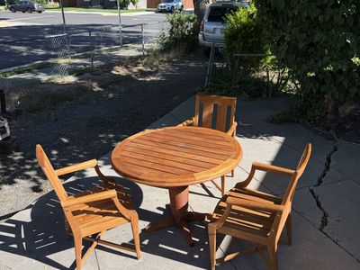 Outdoor table and chairs