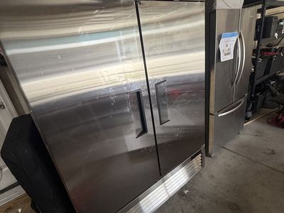 Commercial 2-Door Reach-In Freezer – Chef AAA MF-49