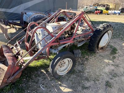 1950's Ferguson Tractor With Loader