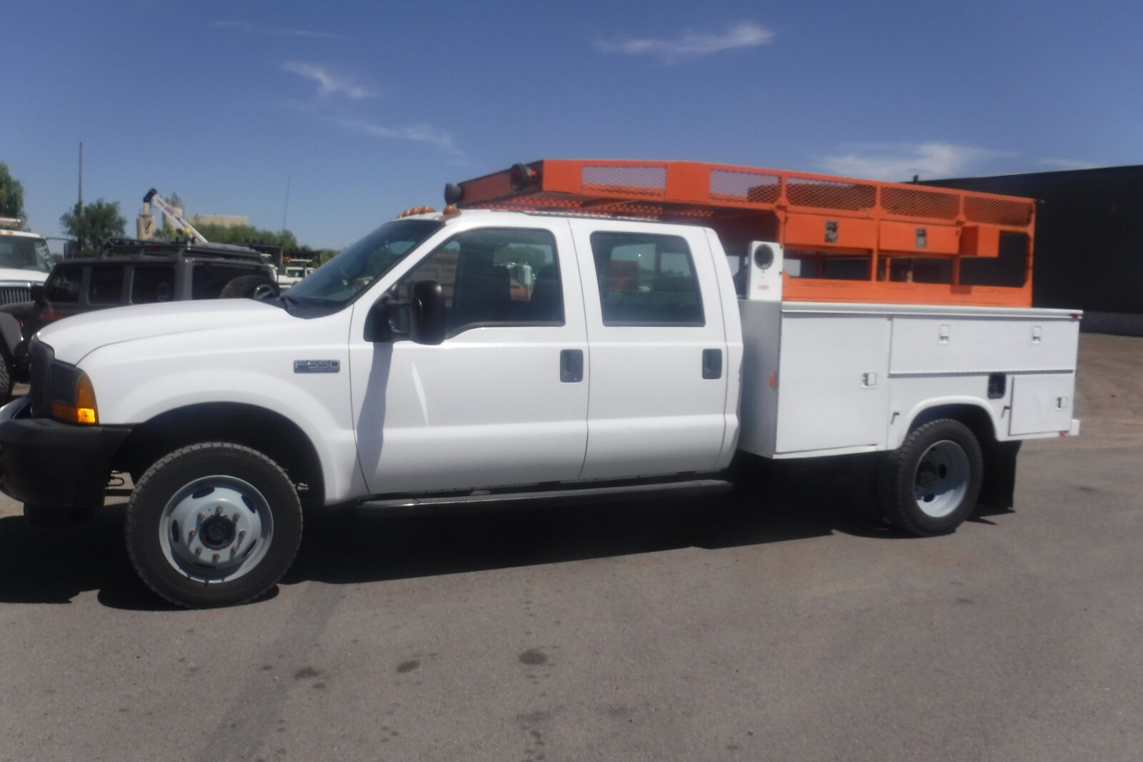 2002 Ford F550 crew cap 4X4 with utility bed