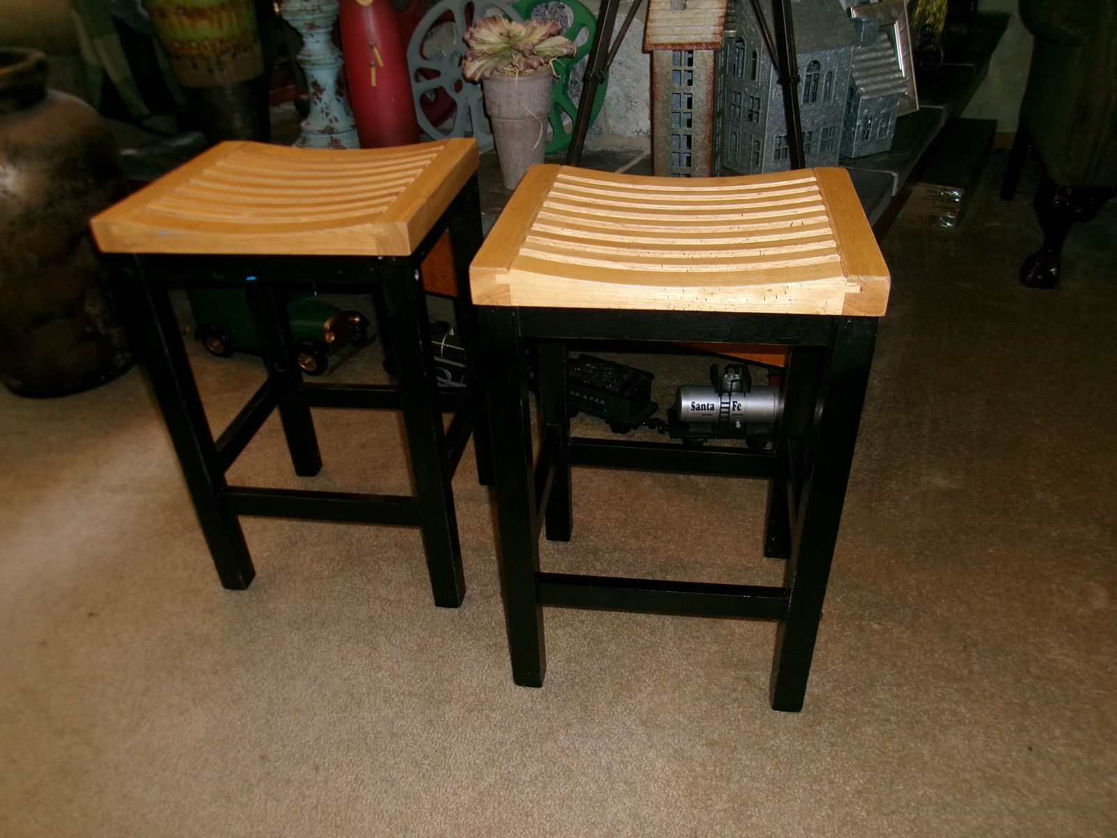Set of 2 Wooden Counter Stools - Two-Tone Natural Wood & Black Base