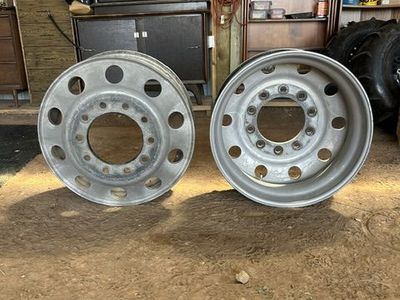 11X24.5 Aluminum Wheels 8 wheels, 4 inner and 4 outer