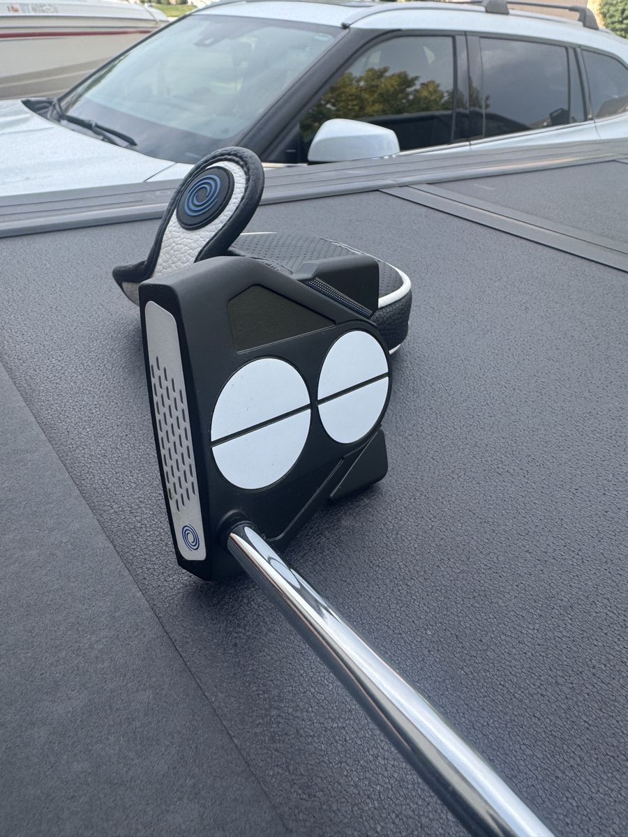 Odyssey 2 ball-10 Arm Lock putter