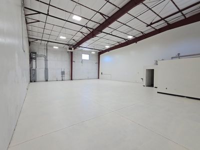 Commercial/Light Industrial Space for Rent-3,000 sq ft