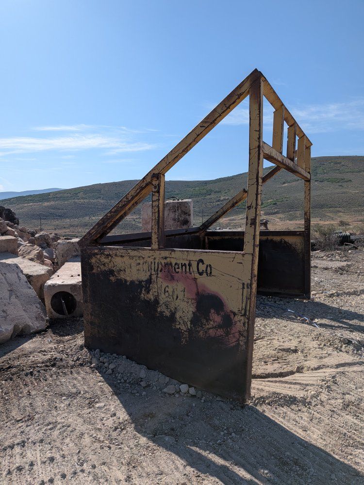 Holland Equipment Grizzly Screener Excavation Sorter