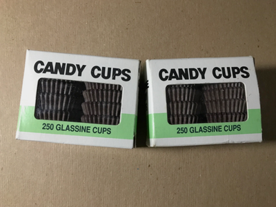 2-Fox Run Craftsmen 250 Glassine Candy Cups, Dark Chocolate Color + 5 Molds, New