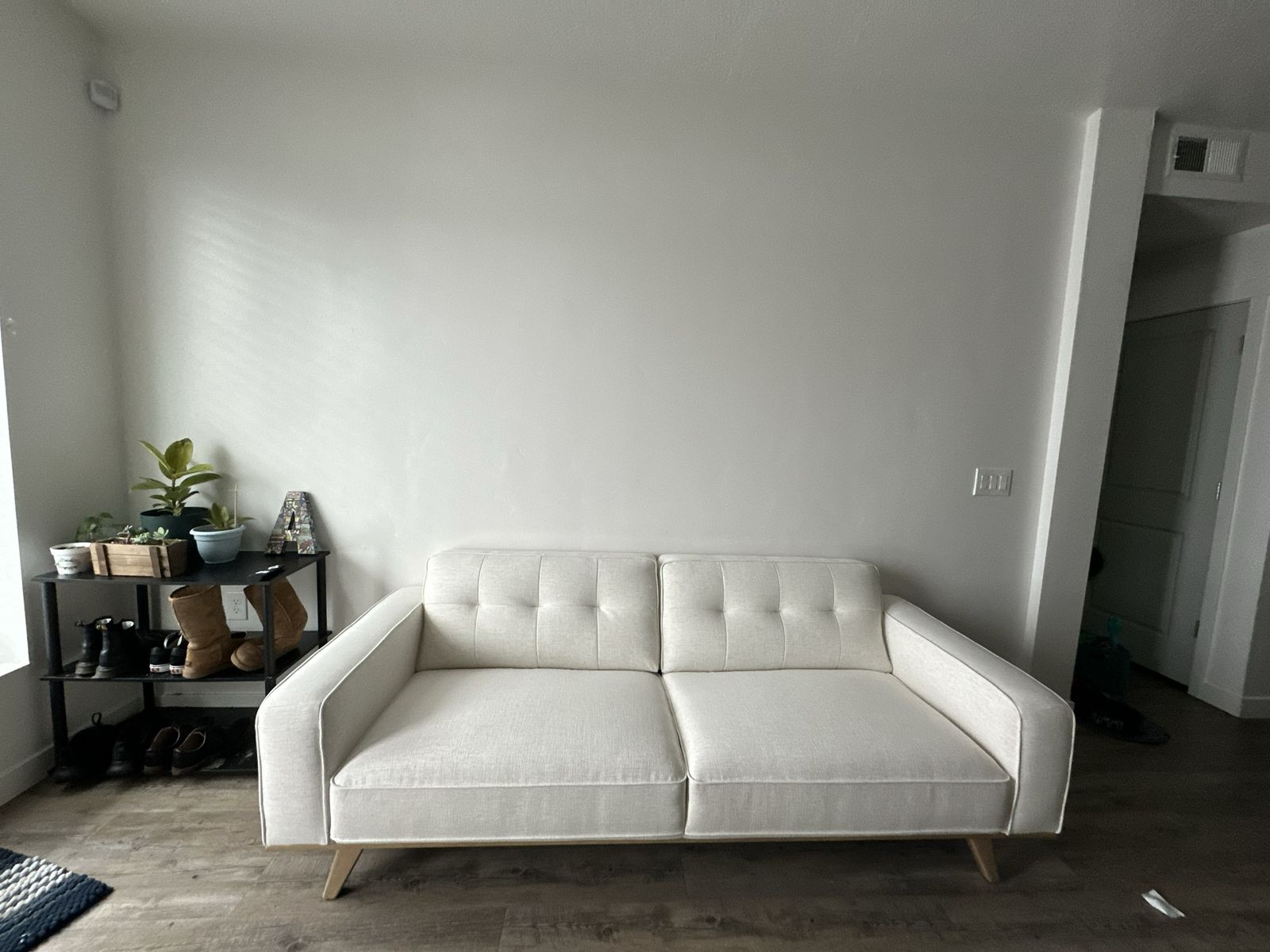 Rc willy couch