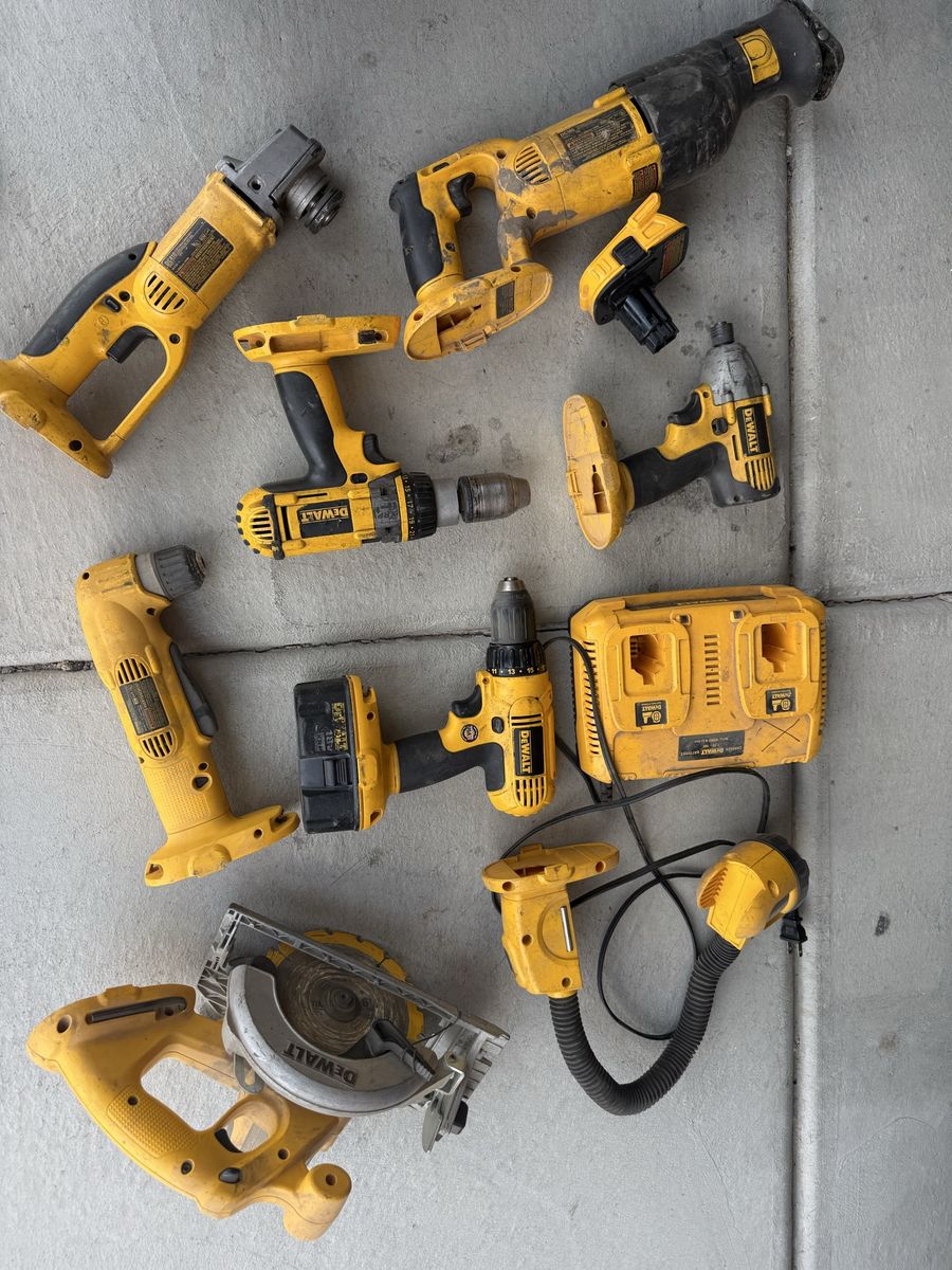 dewalt tools 