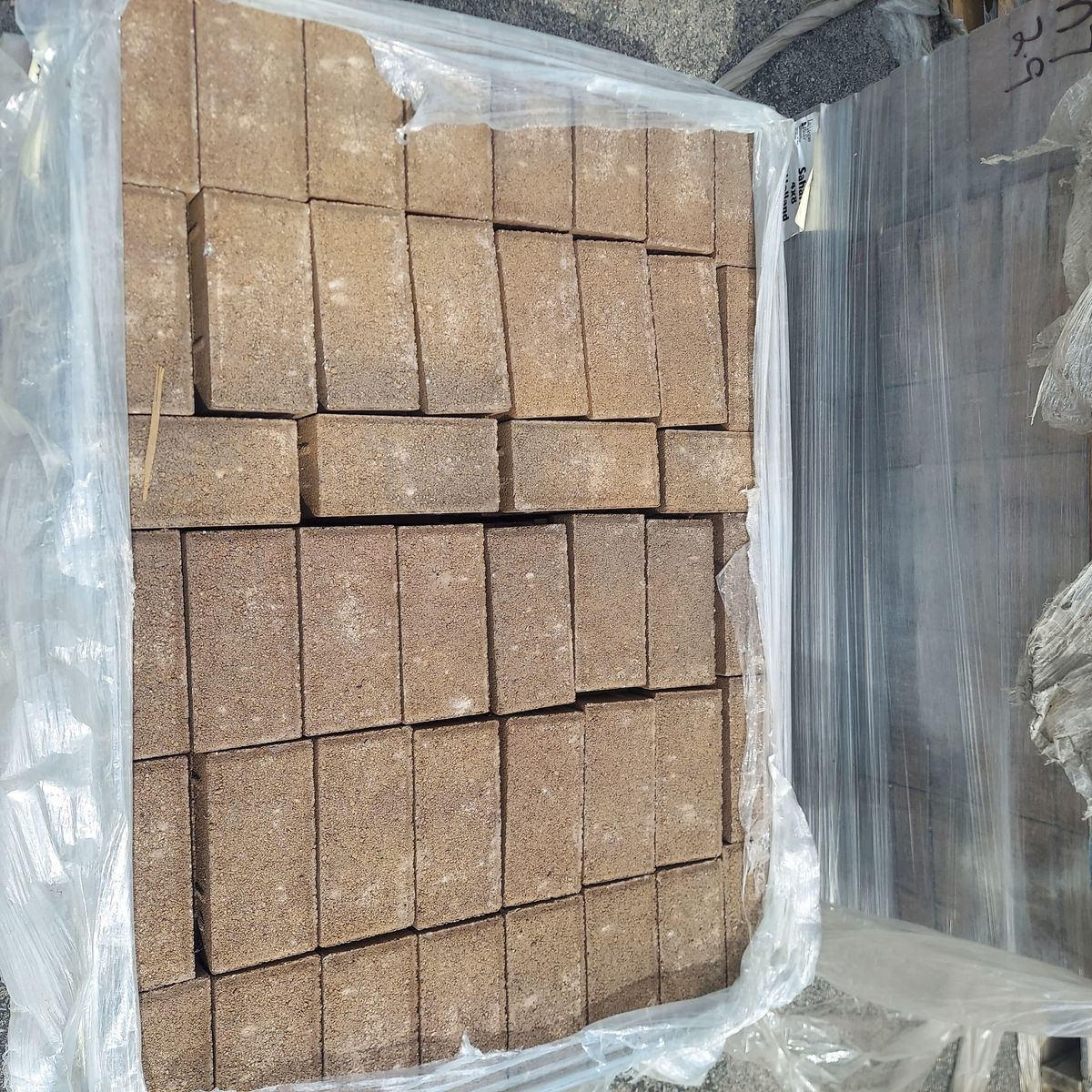 SAHARA HOLLAND PAVERS (4x8)