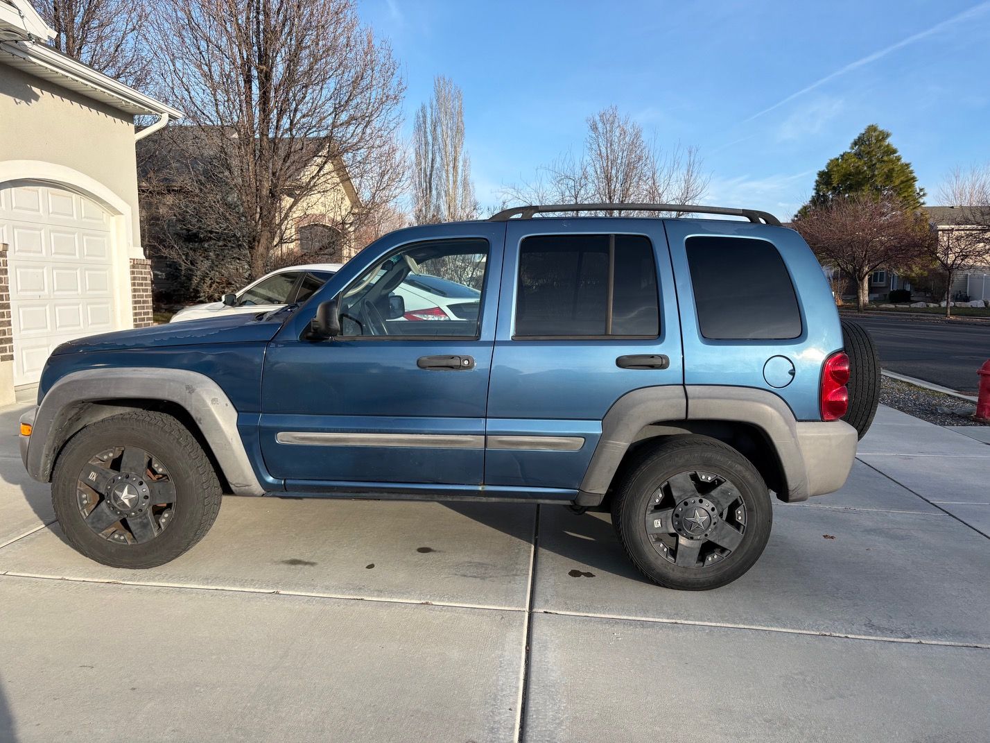 2004 JEEP LIBERTY Sport
