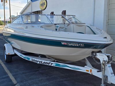 2000 Glastron GX 205 20' 5.7L Volvo Penta great condition w/ brand new Motor this year