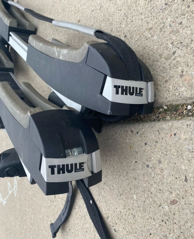 Thule SUP Taxi XT Roof Surf Surfboard Rack Board Carrier includes keys