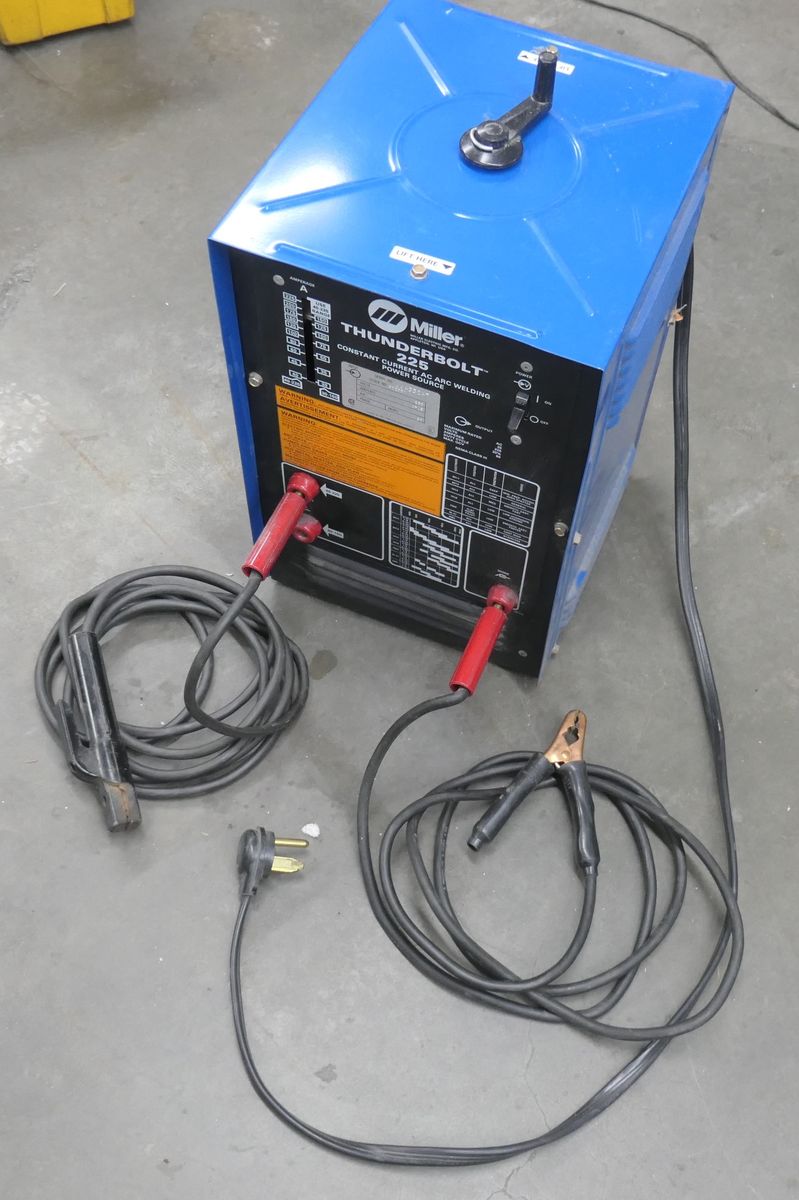 Miller Thunderbolt 225A Welder