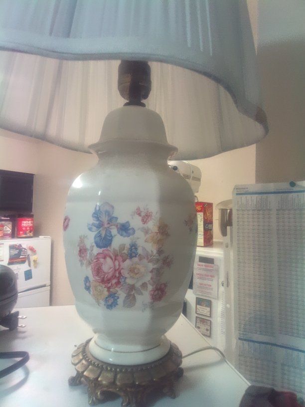 Floral Lamp ️