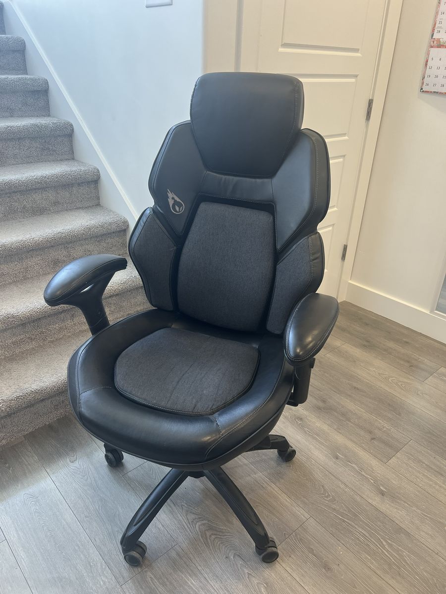 Ergonomic High-Back Office / Gaming Chair with Adjustable Arms
