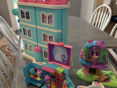 Gabby Doll House set
