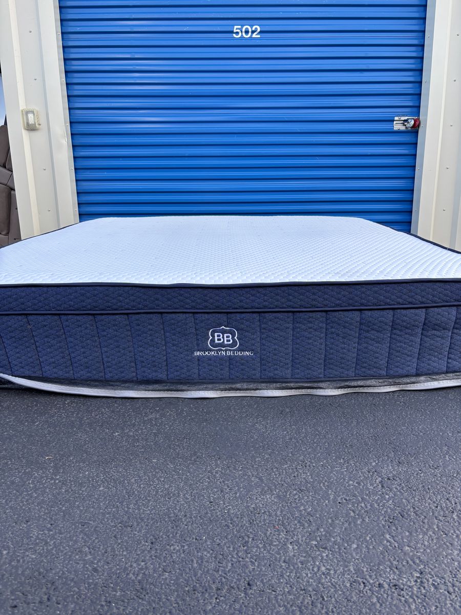 Luxury 13" Brooklyn Bedding Aurora Luxe Cooling Hybrid King Mattress