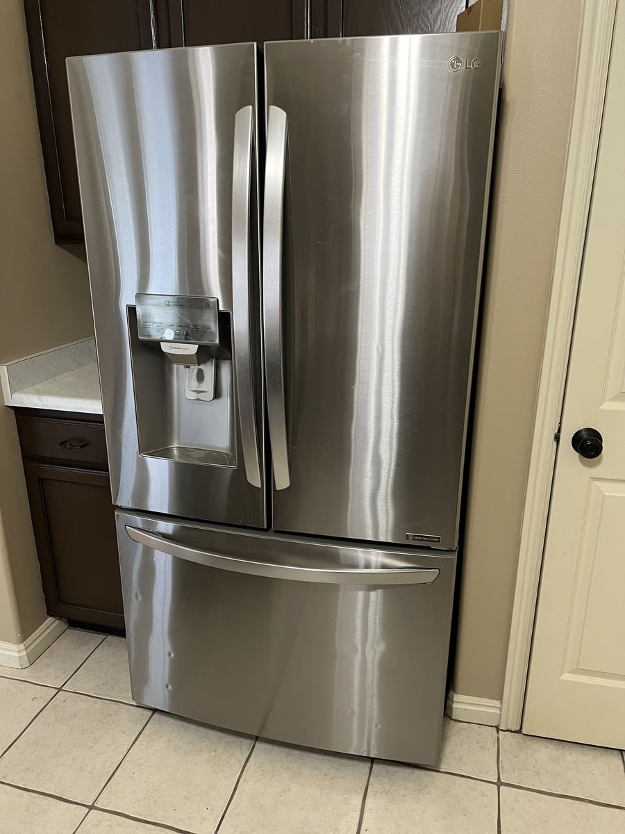 LG Smart wi-fi Enabled French Door Refrigerator