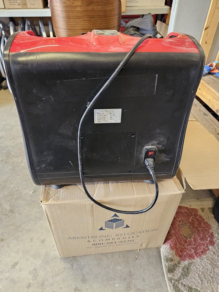 Main image 5