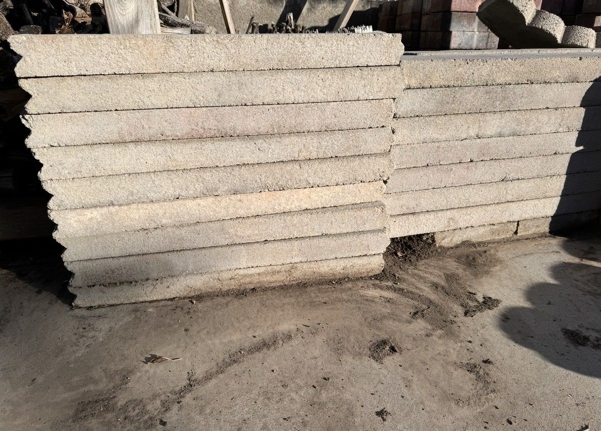 Concrete Garden Landscape Edging Blocks and Curved Border Stones
