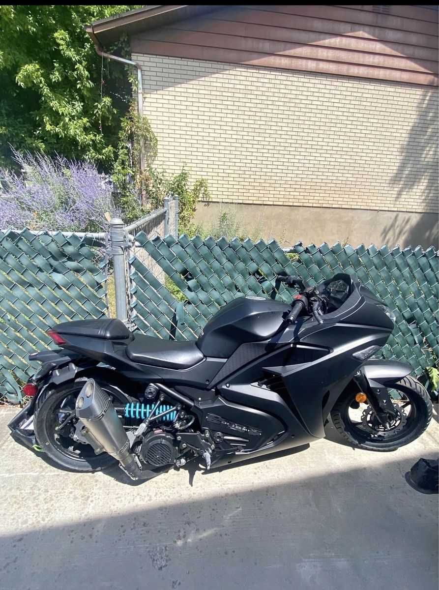 New Venom Fenian Dragon Viper Motorcycle - Matte Black, Never Ridden