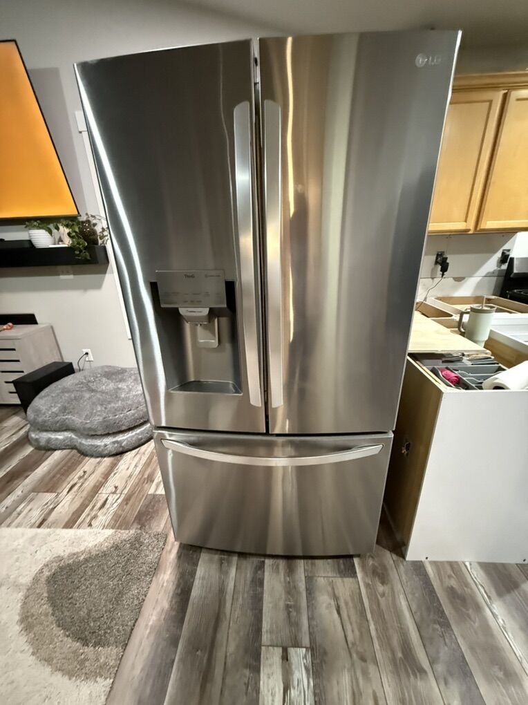 LG Stainless Steel French Door W/ice And water