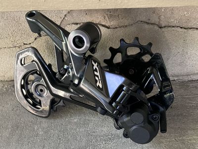 Shimano XTR M9100 Shadow RD+ Rear Derailleur 12-Speed SGS Long Cage MTB