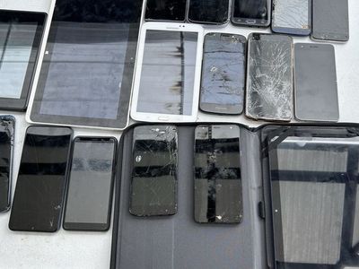 Lot of Samsung & Other Smart Cell or Mobile Phones and Tablets for Parts or Repair, Untested As Is