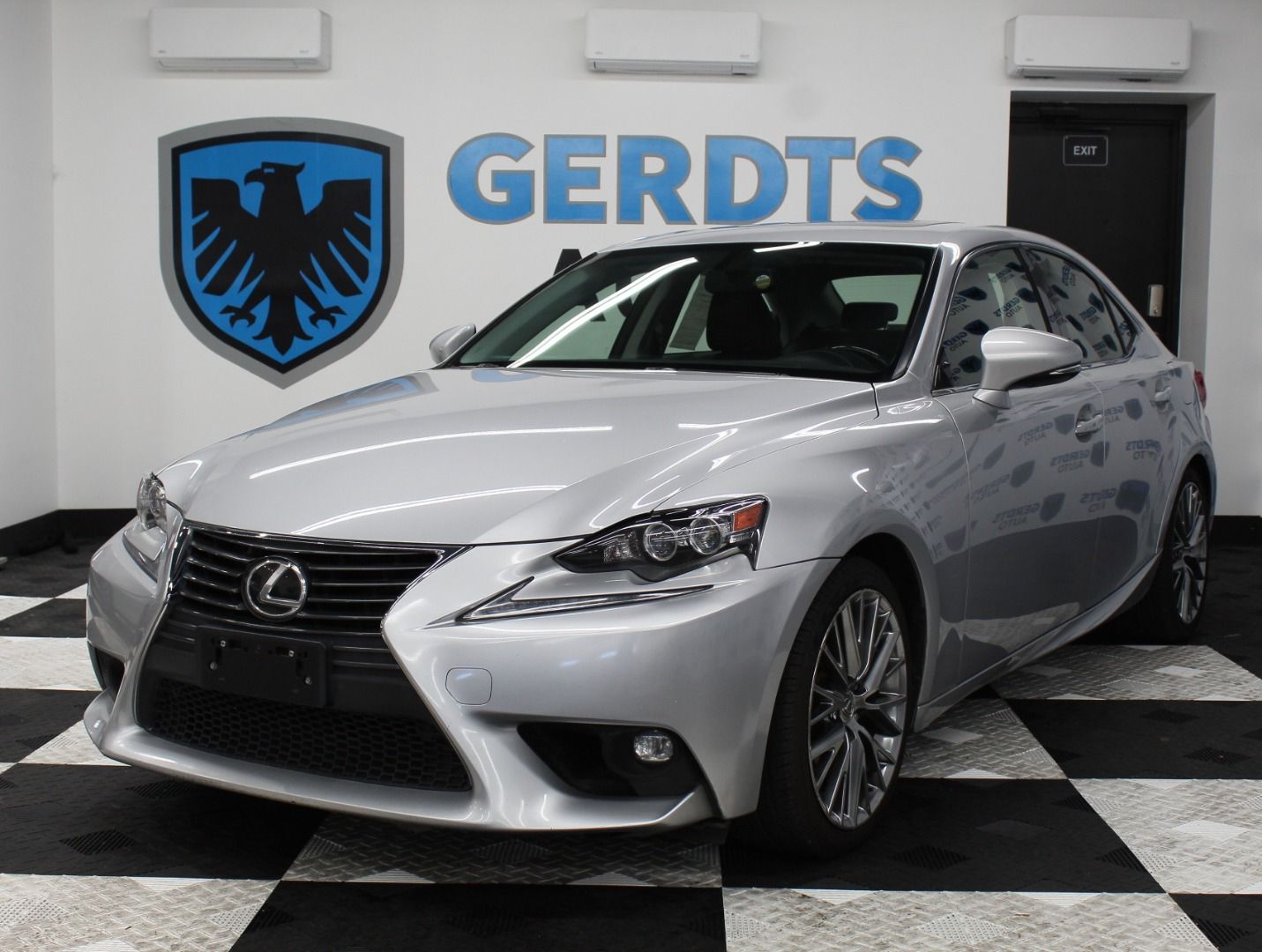 2015 Lexus IS Base