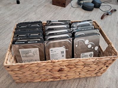 $7 each Lot of 14 1TB Used 3.5" Internal Hard Drives - Seagate, Toshiba, Hitachi, Dell