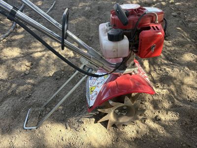Near Mint Mantis Tiller with Stand