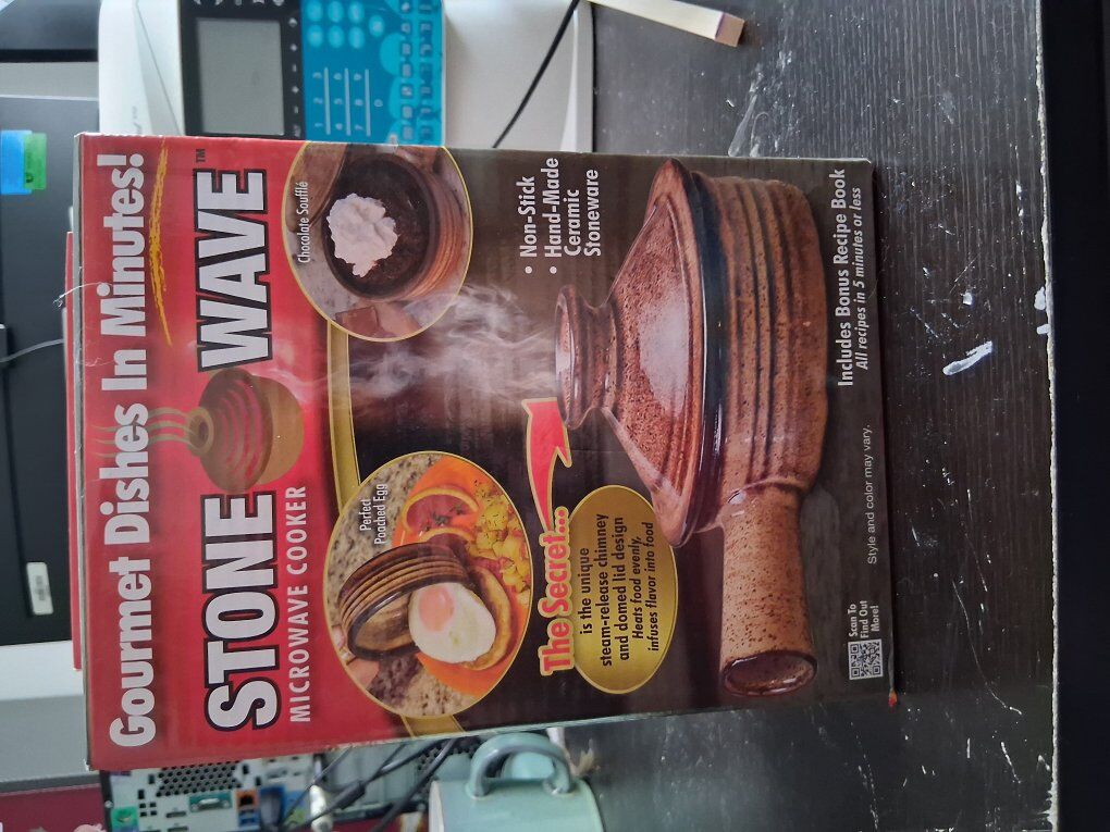 Stone Wave Microwave Bowl, Unopened